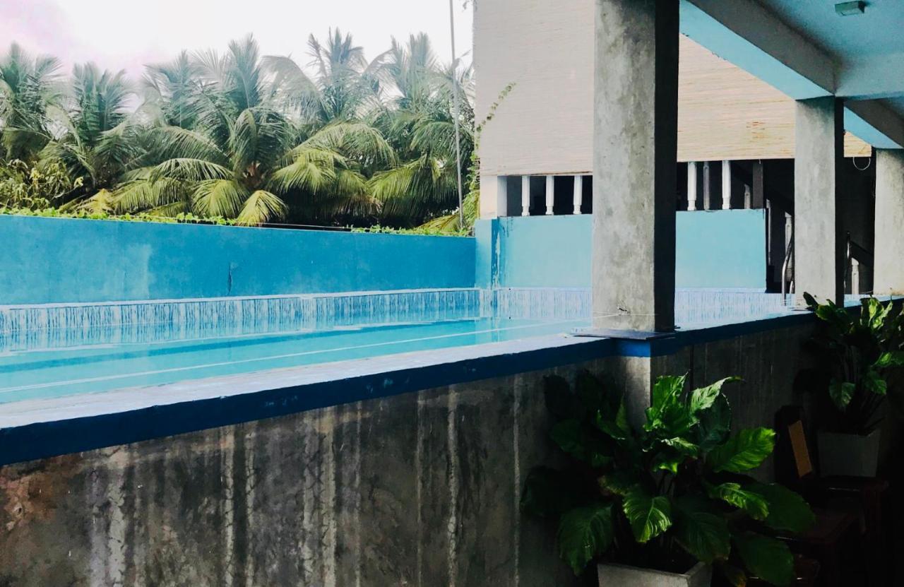Sea Beach Resort Negombo Exterior foto