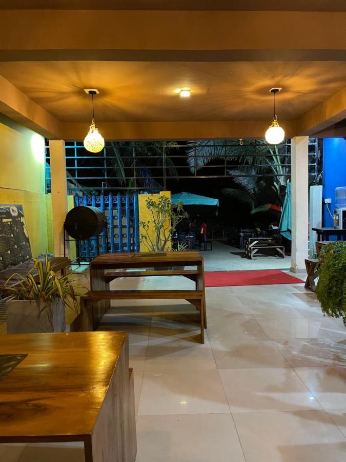 Sea Beach Resort Negombo Exterior foto